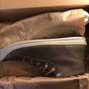 BRAND NEW KEEN CHUKKA SZ 8.5 womens